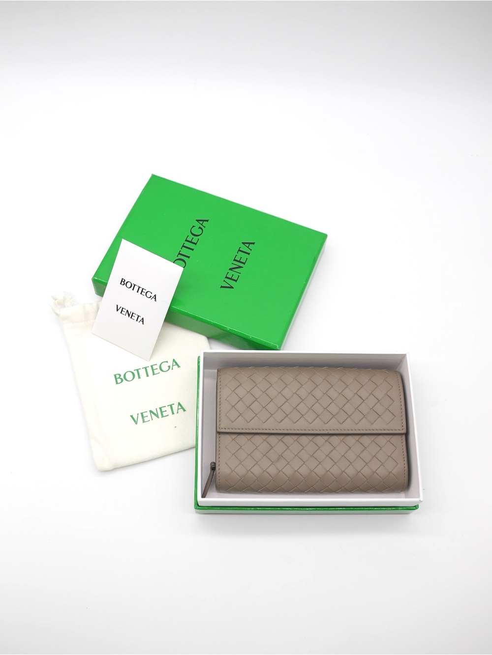 🍓BOTTEGA VENETTA Medium Wallet - Picture 12 of 13